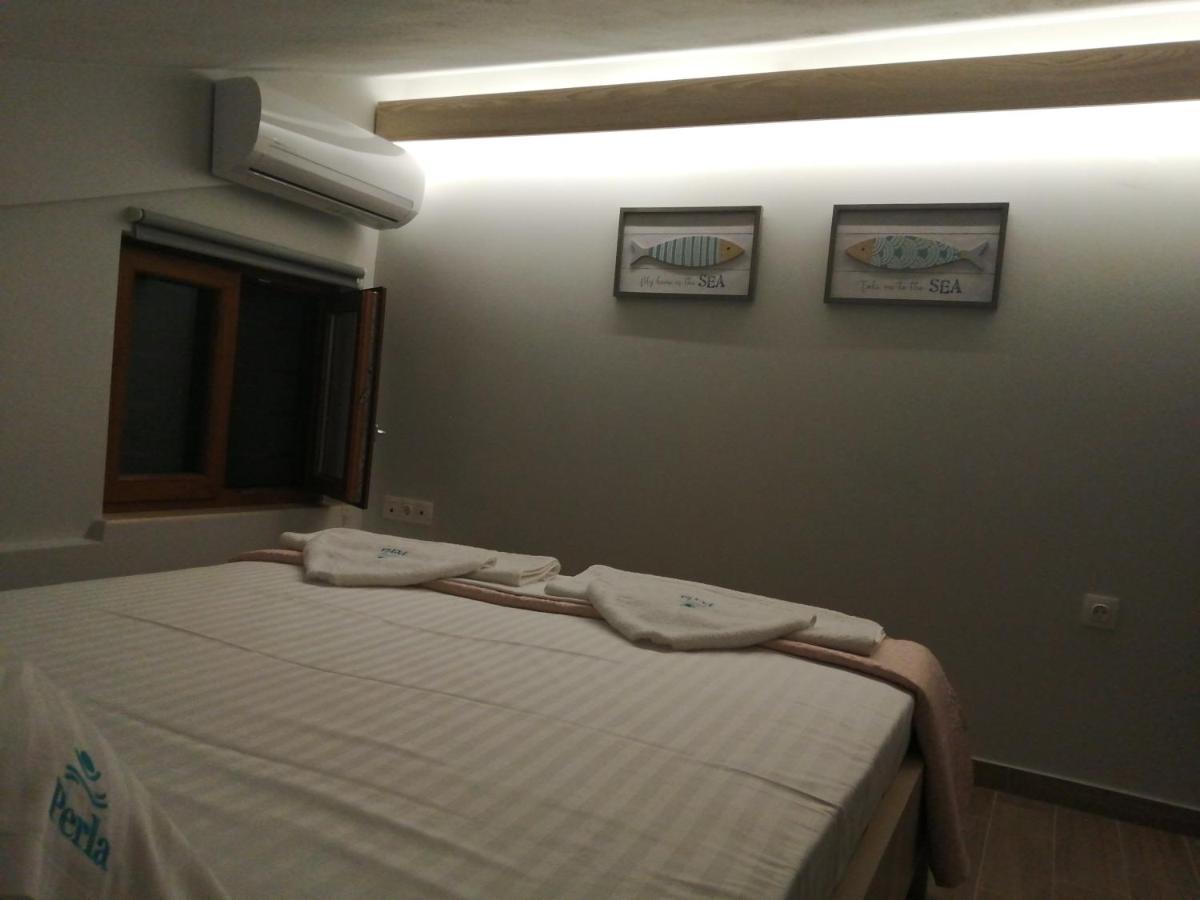 Perla Studios Paralia Dionysiou Ngoại thất bức ảnh