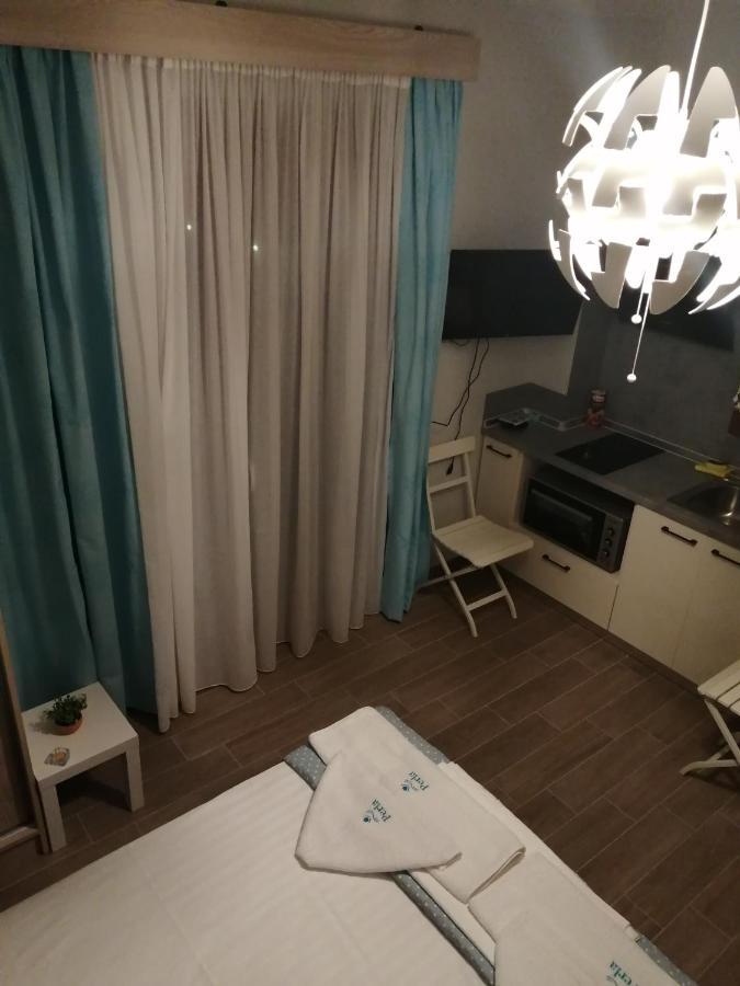 Perla Studios Paralia Dionysiou Ngoại thất bức ảnh